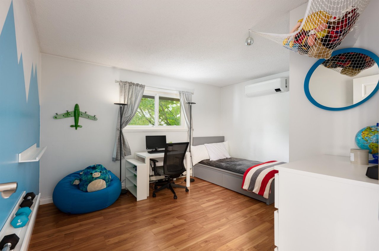1005 Alpine Pl