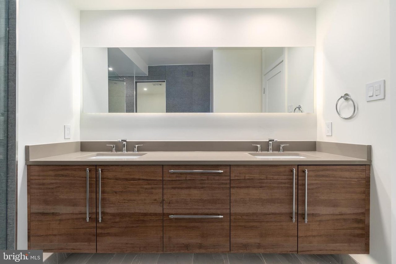 4550 N Park Ave #605