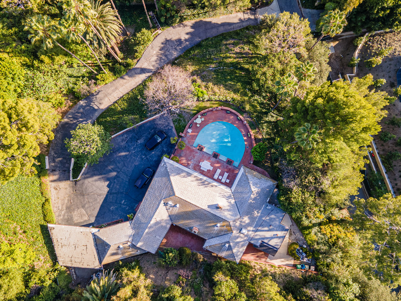 1114 Calle Vista Dr