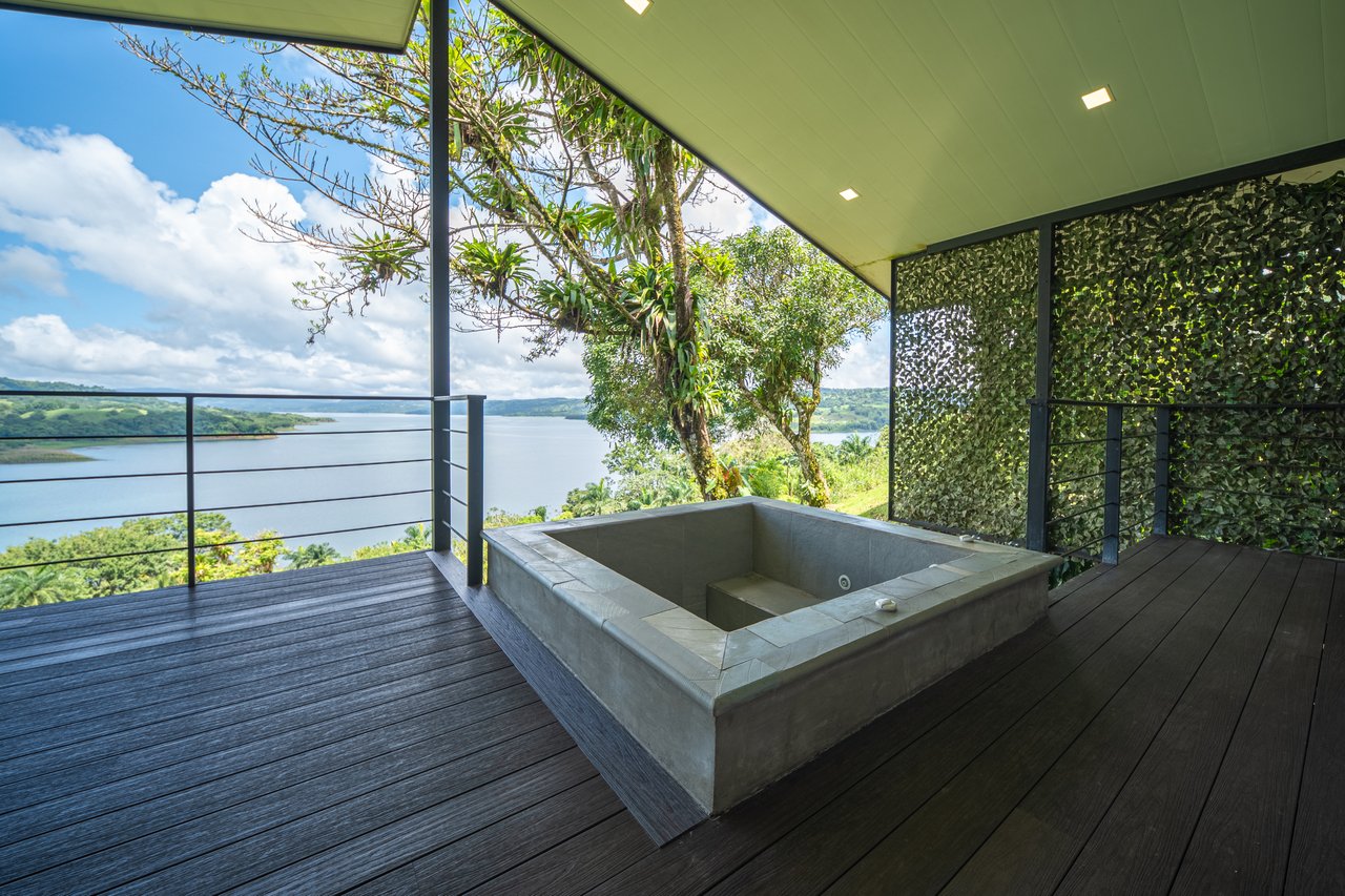 Rio Chiquito Ranch & Villas | 143-Hectare Ranch Estate with Villas, Forest & Full Infrastructure in Tilarán, Costa Rica