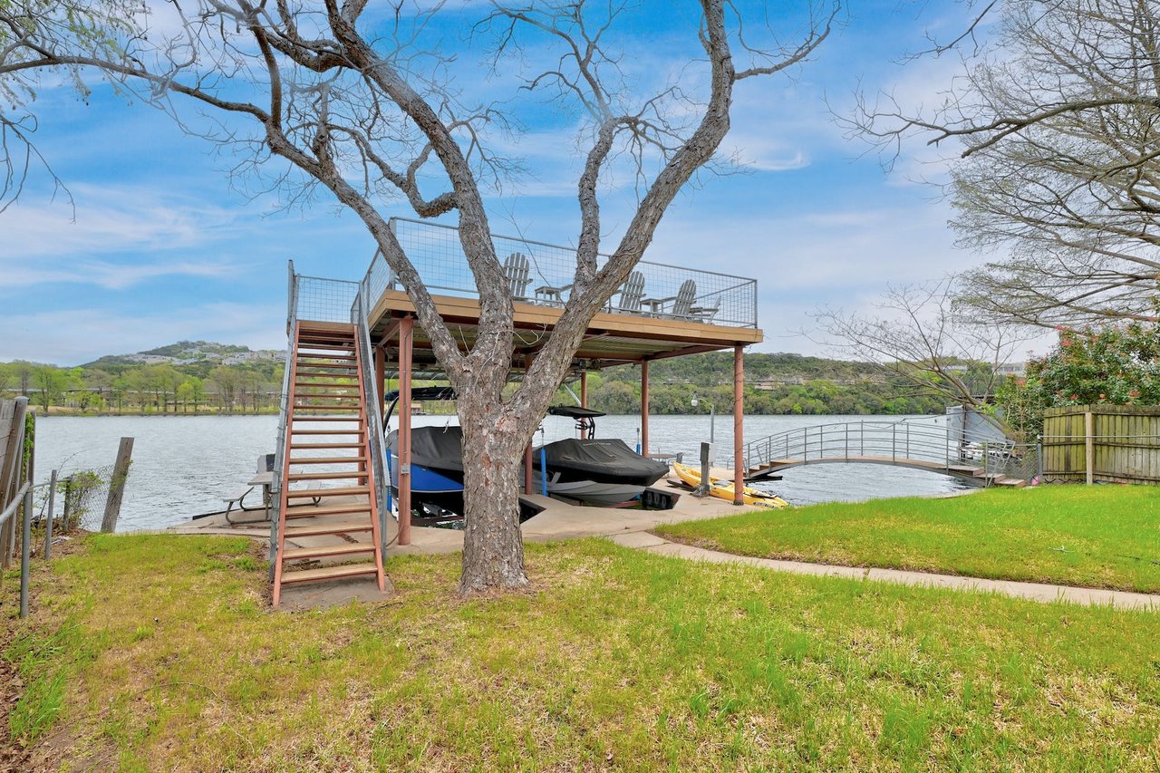 Westlake Waterfront Bungalow