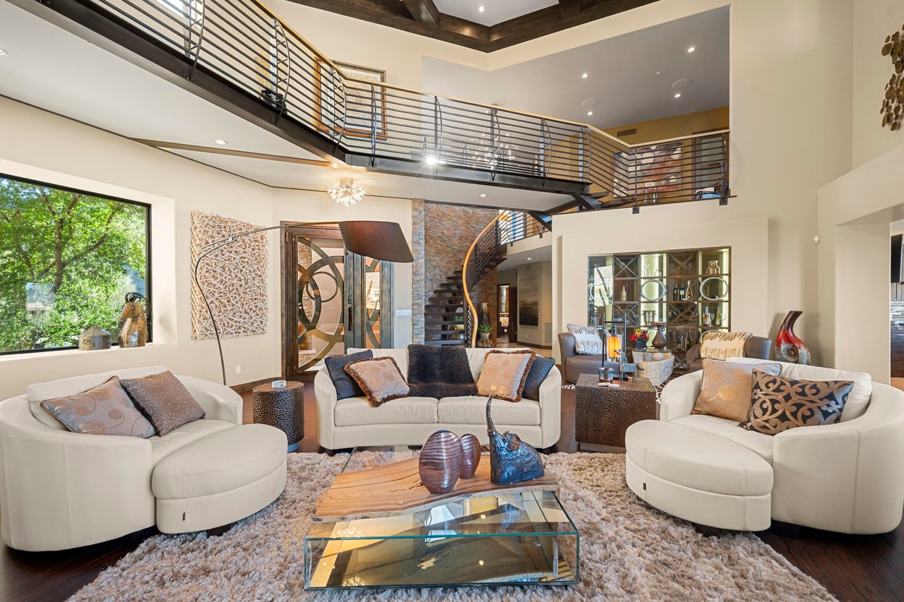 10570 E Pinnacle Peak Road