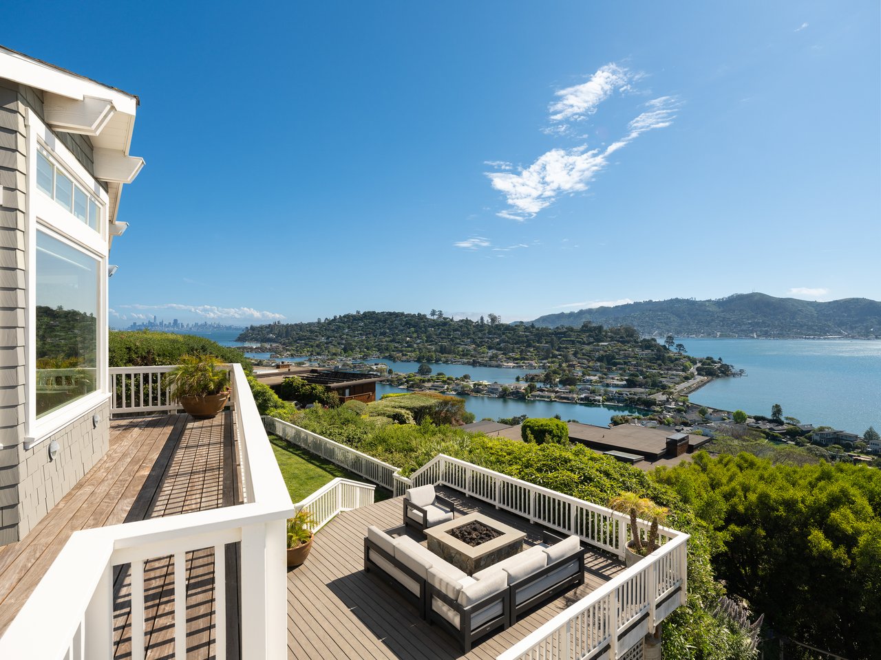 Extraordinary View Residence