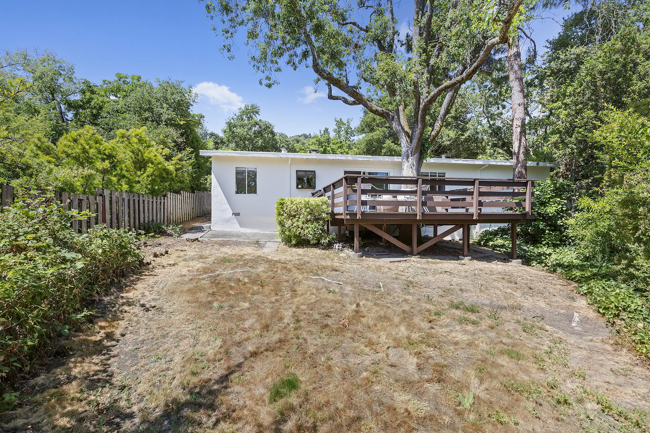 32 California Ave