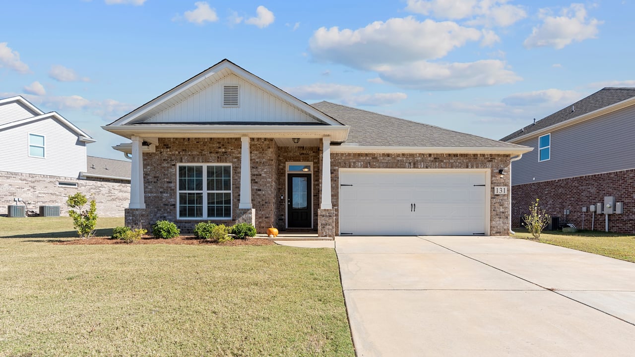 Modern Comfort Meets Small-Town Charm in New Market, Alabama