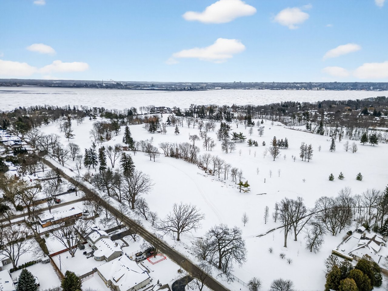 Aldershot Ranch-Style Oasis