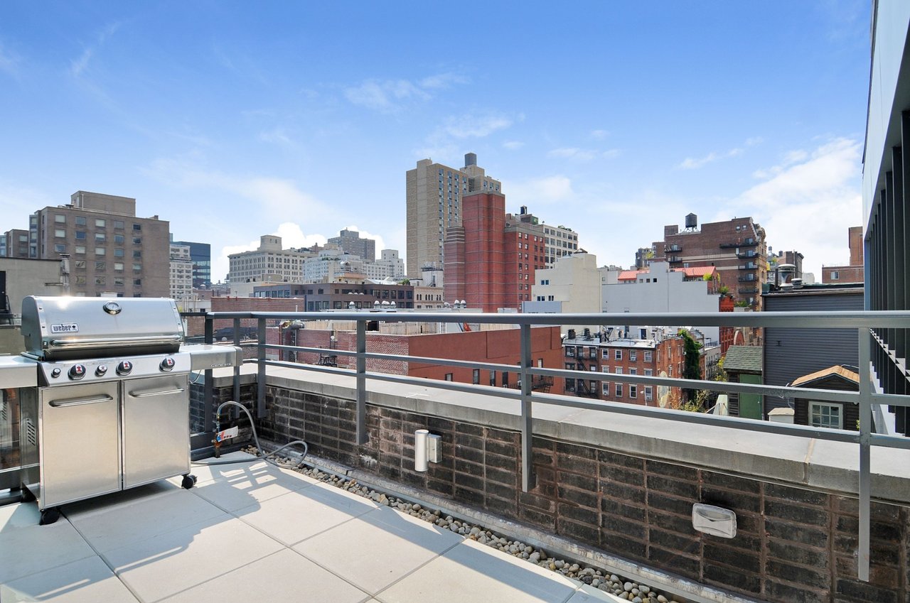 211 East 13th Street, PHE