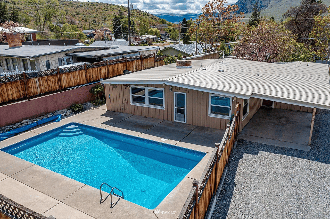 420 E Eli Avenue