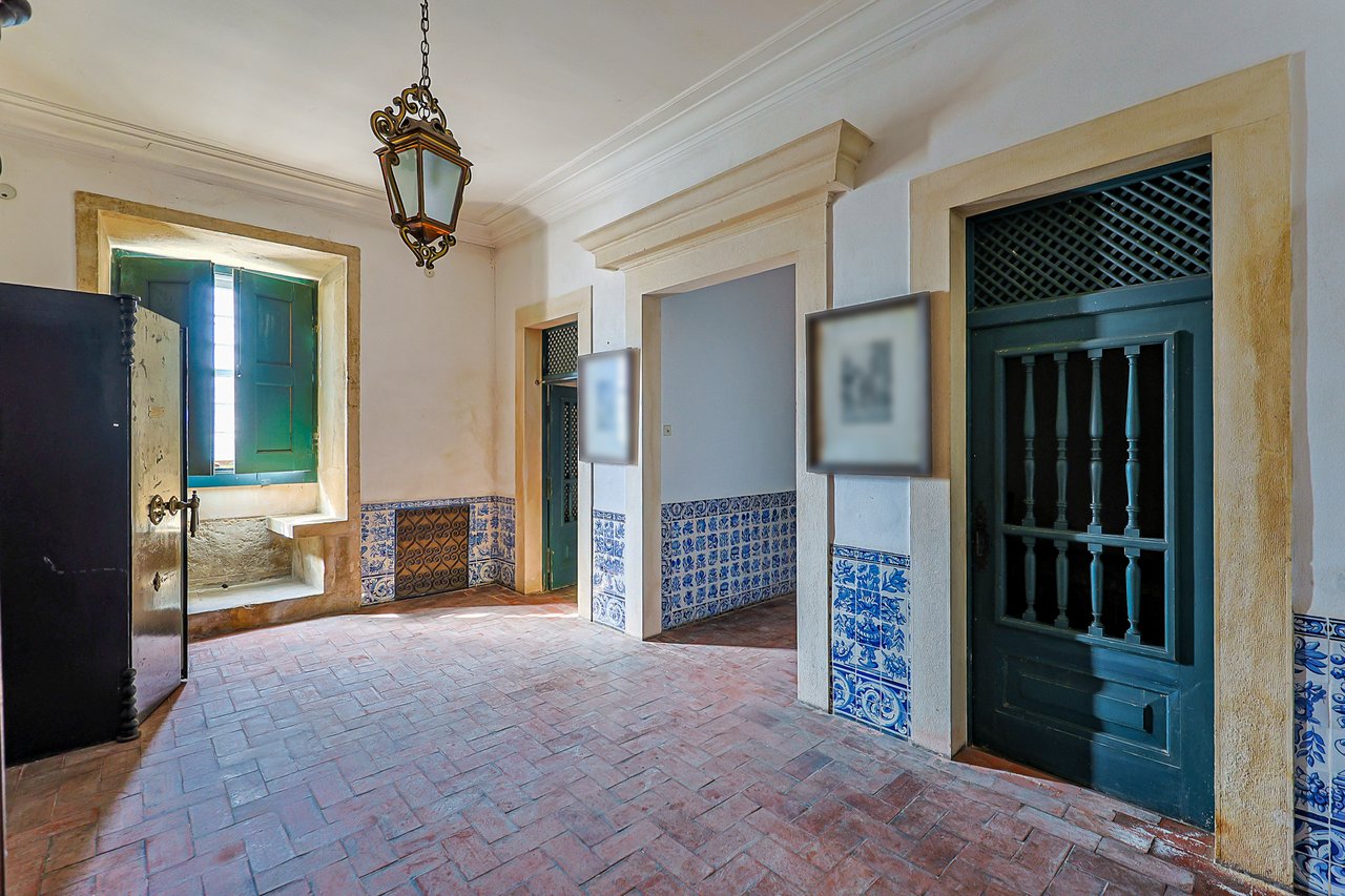 Magnificent 17th-Century Palace with  76,400 m² Estate Near Coimbra