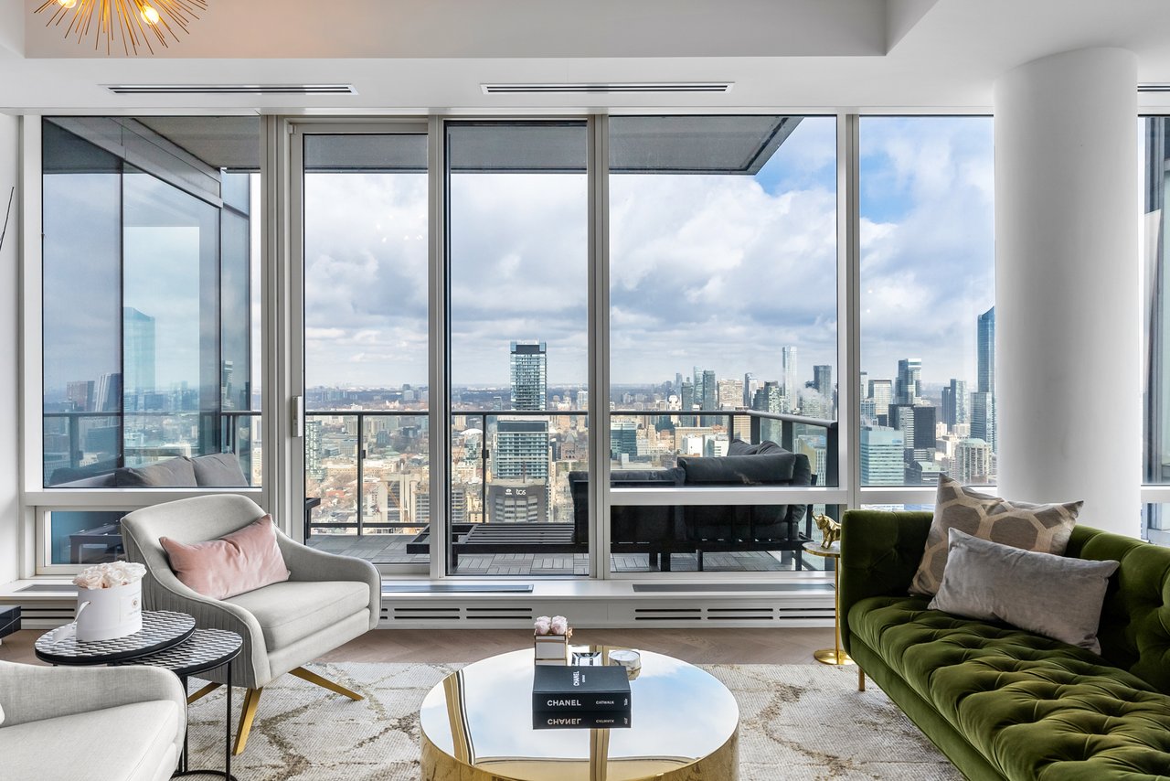 Suite 5804- 180 University Avenue