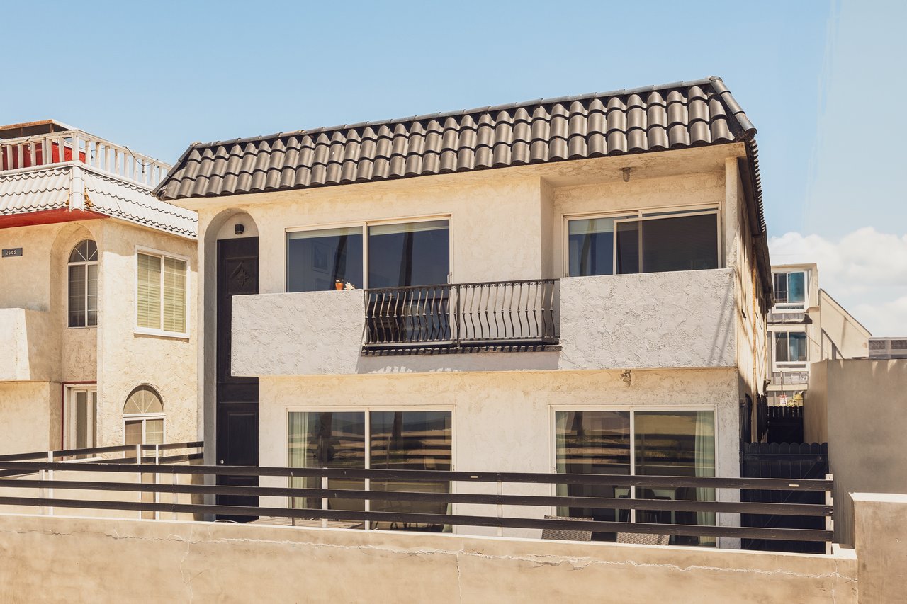 2609 Ocean Front Walk, Venice