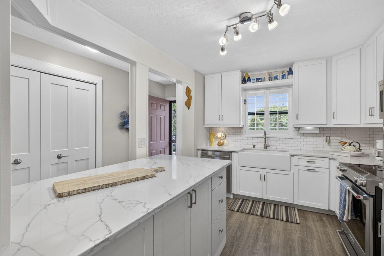 327 Southwind Drive, 203