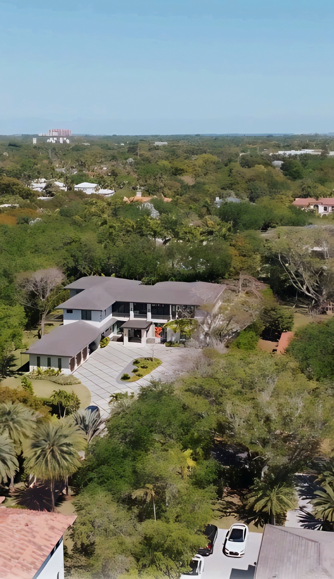 Pinecrest
