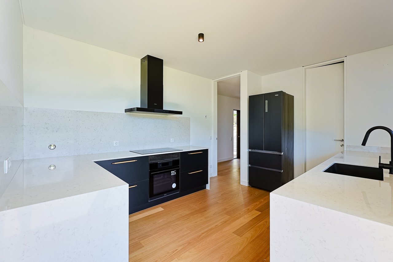 Japanese-Inspired Villa in Bom Sucesso Resort, Óbidos