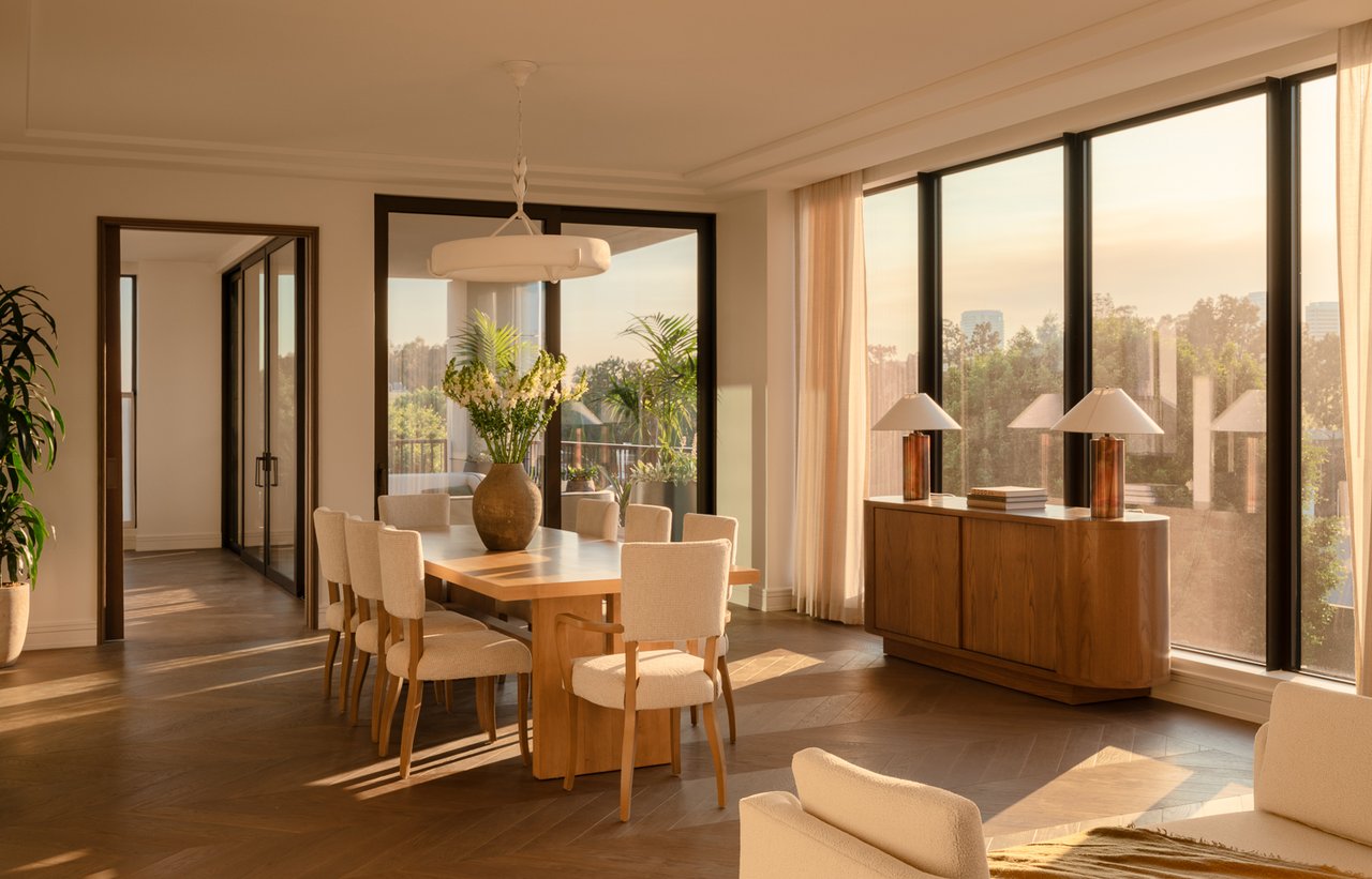 9900 S Santa Monica Blvd Unit: PHE