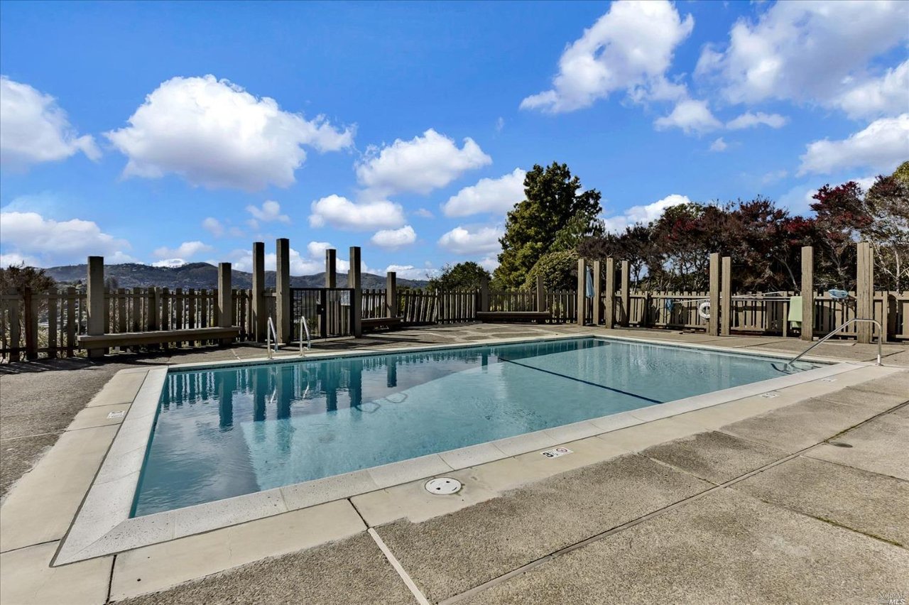 64 Marinero Cir