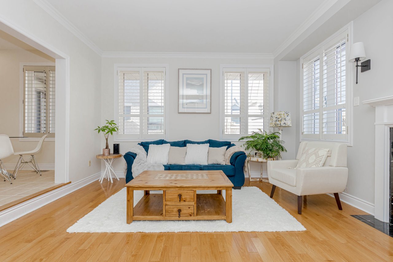 7108 Gablehurst Crescent