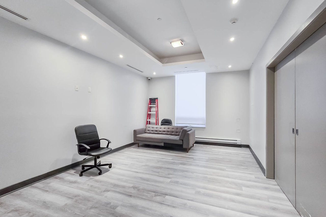 424-3560 St Clair Ave E