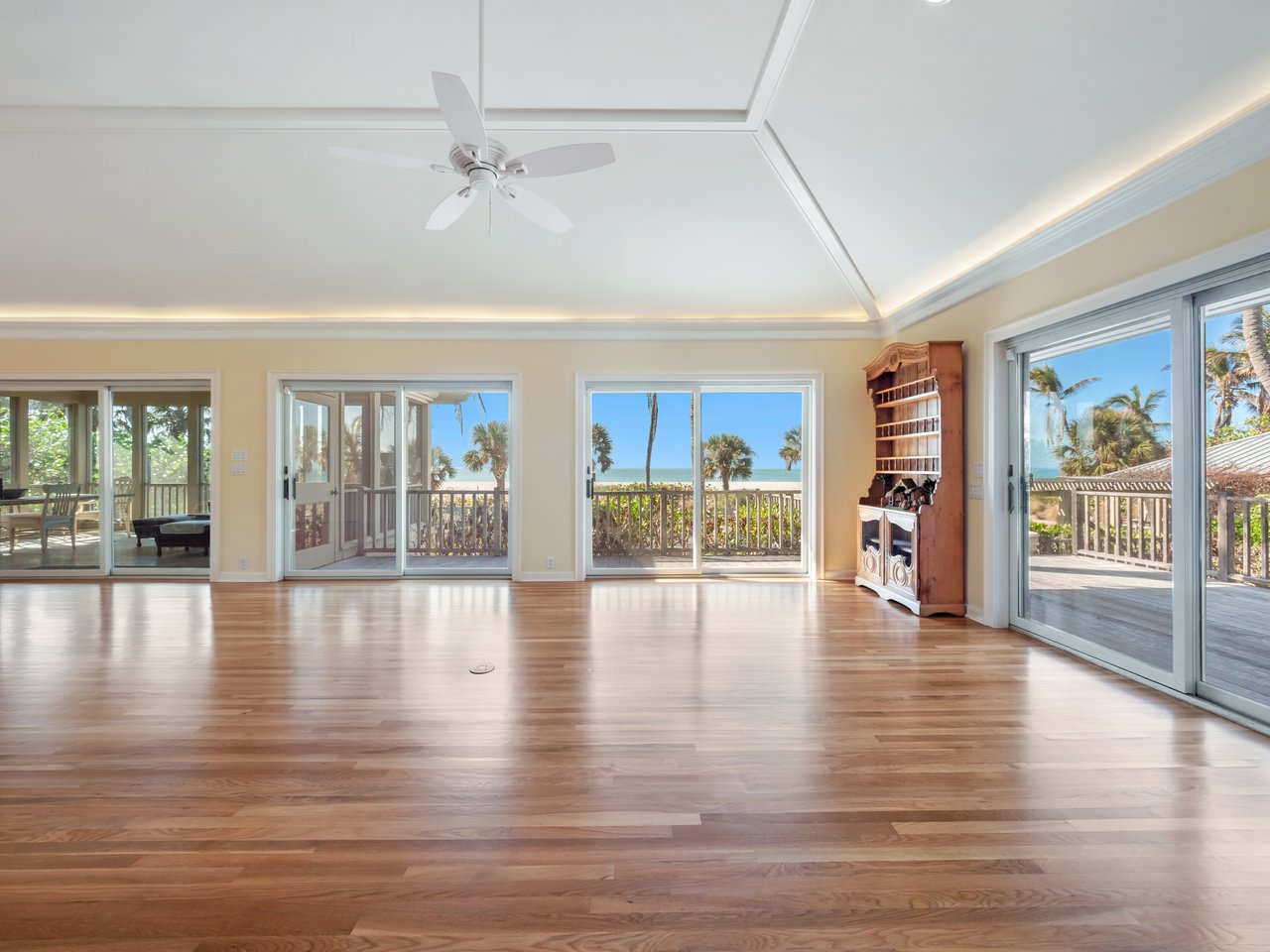 16530 Captiva DR