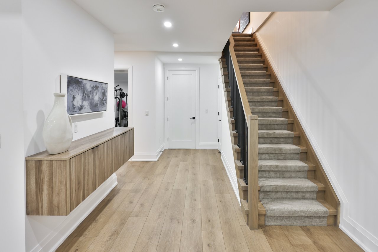 1176 Kane Road