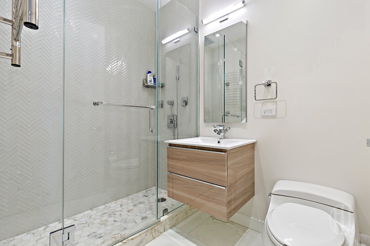 310 East 53rd Street #24C