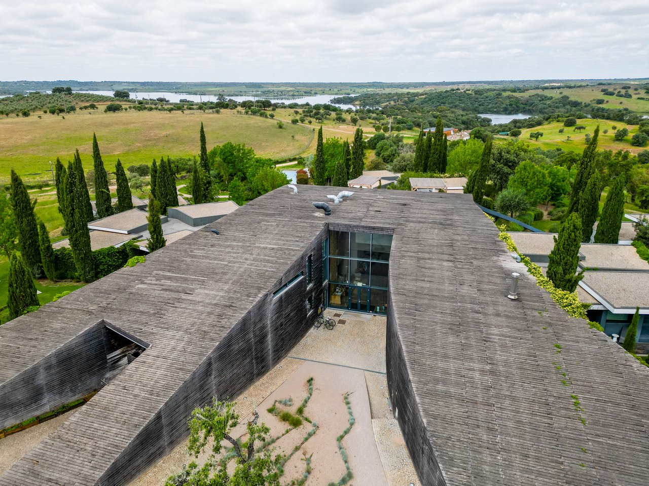 Luxury Wellness & Sports Retreat in Portugal with Expansion Upside & €1M+ Revenue