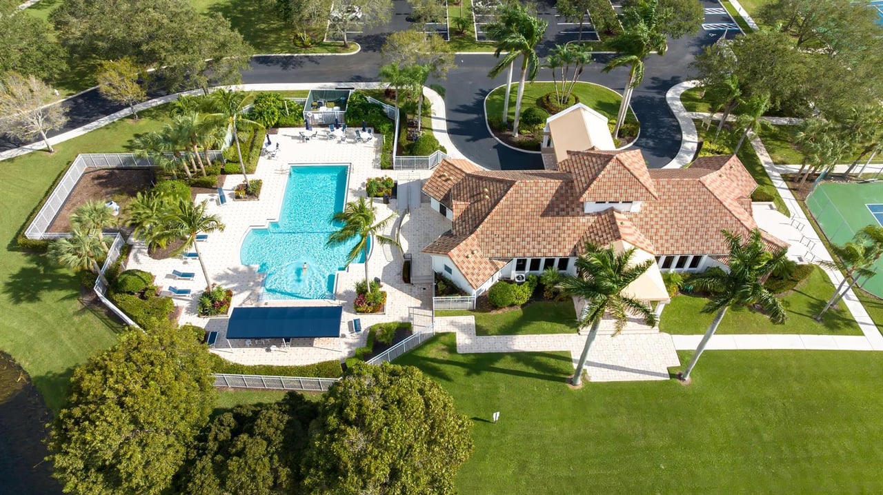573 Cocoplum Drive, E