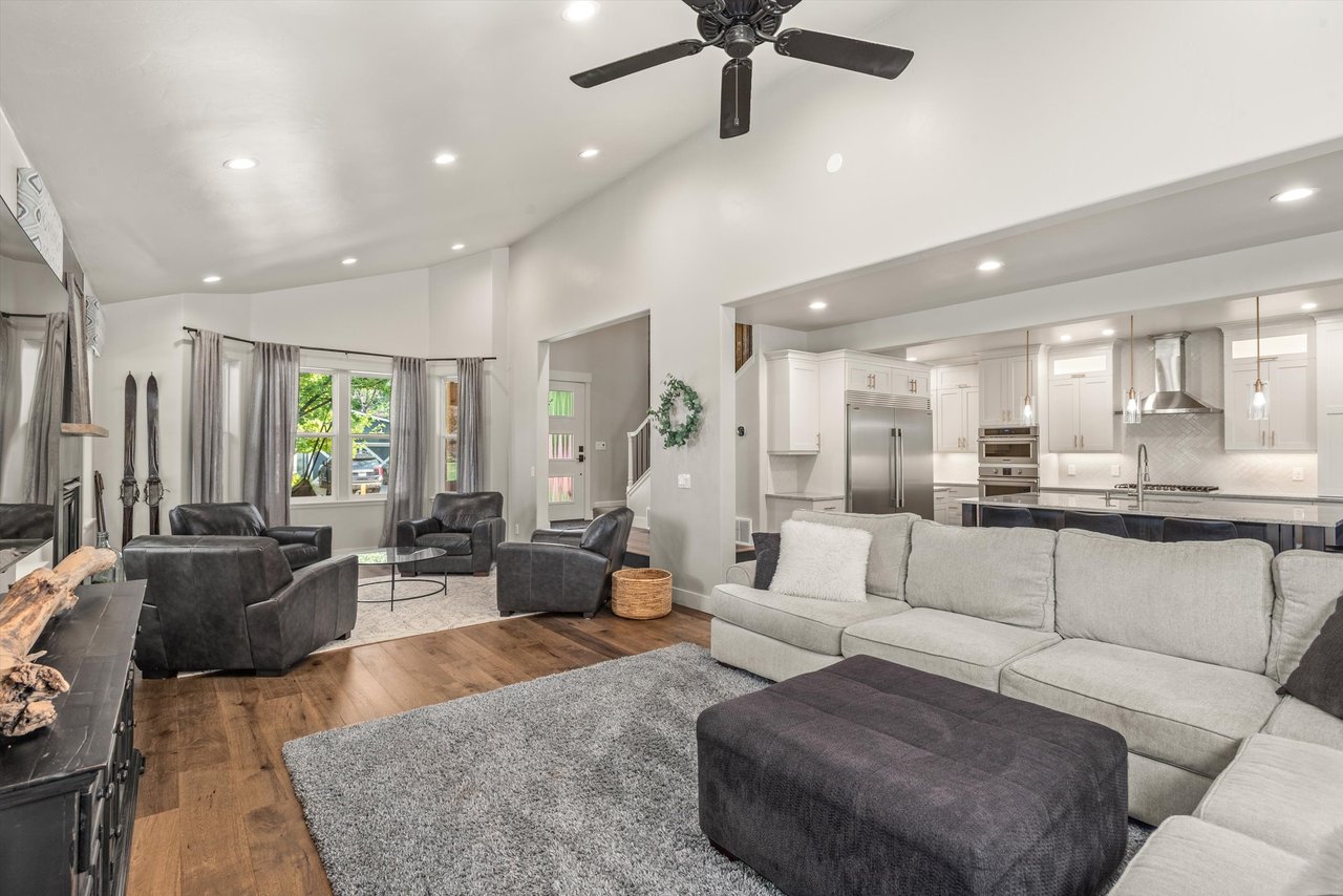 Your New Willits Home Awaits