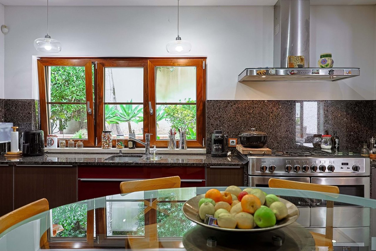 Trophy 5+2 Bedrooms Villa in Gandarinha,  Cascais’ Crown Jewel of Discrete Luxury and Sustainability