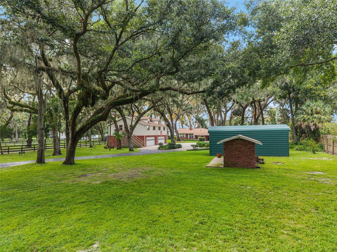 10745 SE Sunset Harbor Rd