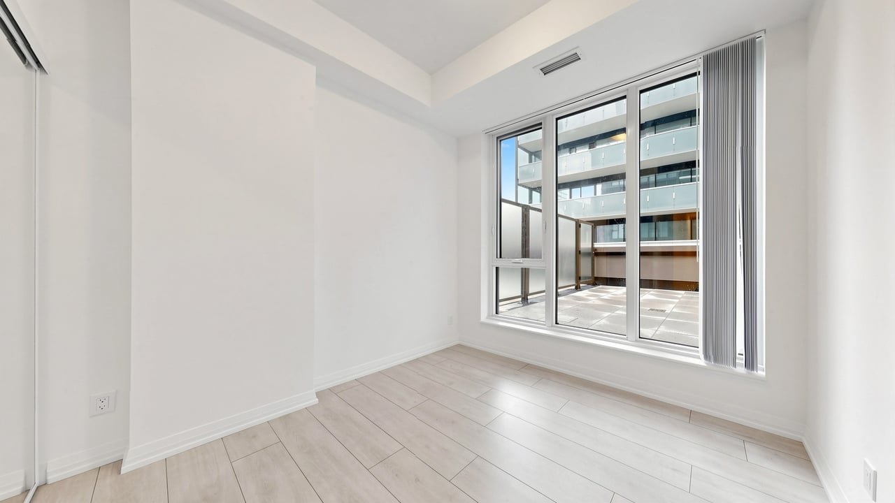 Luxury King West Residence