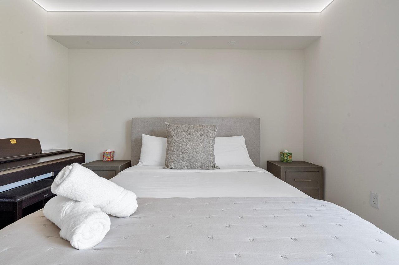 King David Short-Term Rental | Prime Location