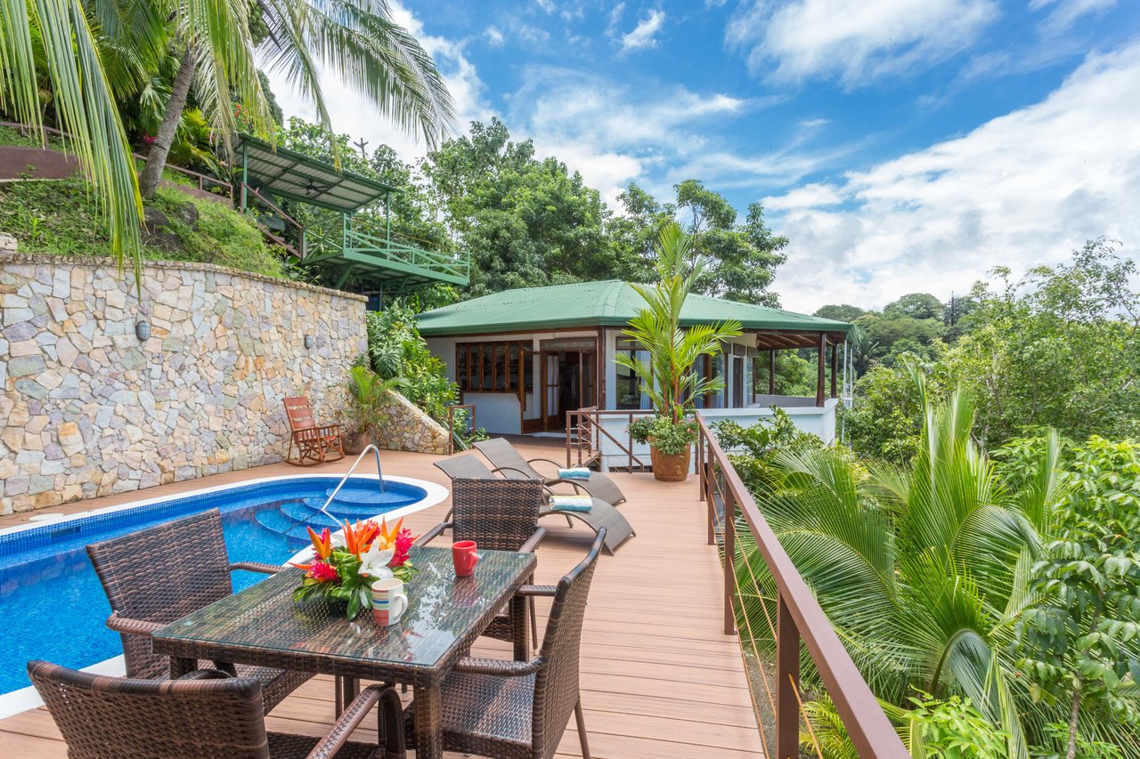 4 Bedroom Ocean View Home in Manuel Antonio, Villa Natura