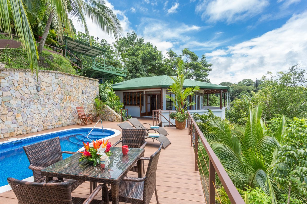 4 Bedroom Ocean View Home in Manuel Antonio, Villa Natura