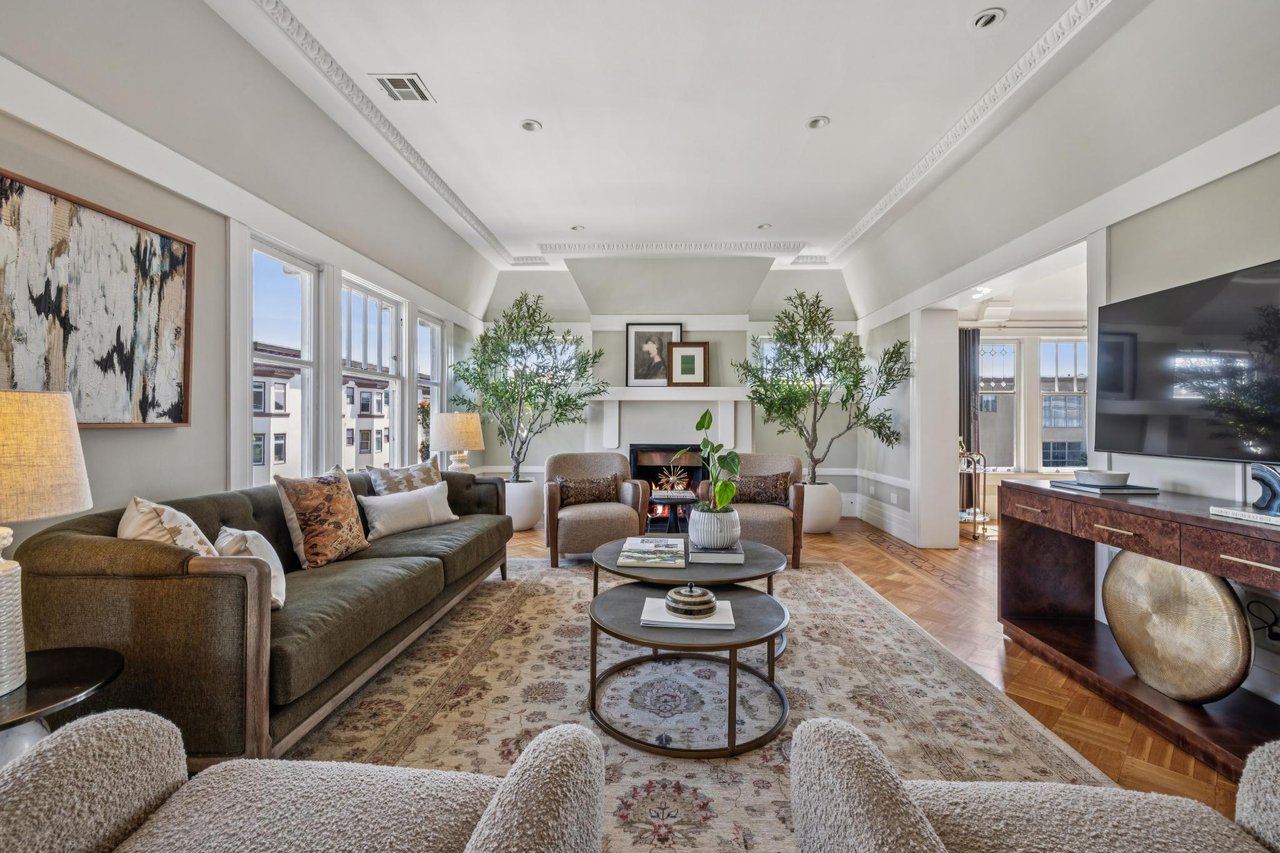 95 6th Avenue