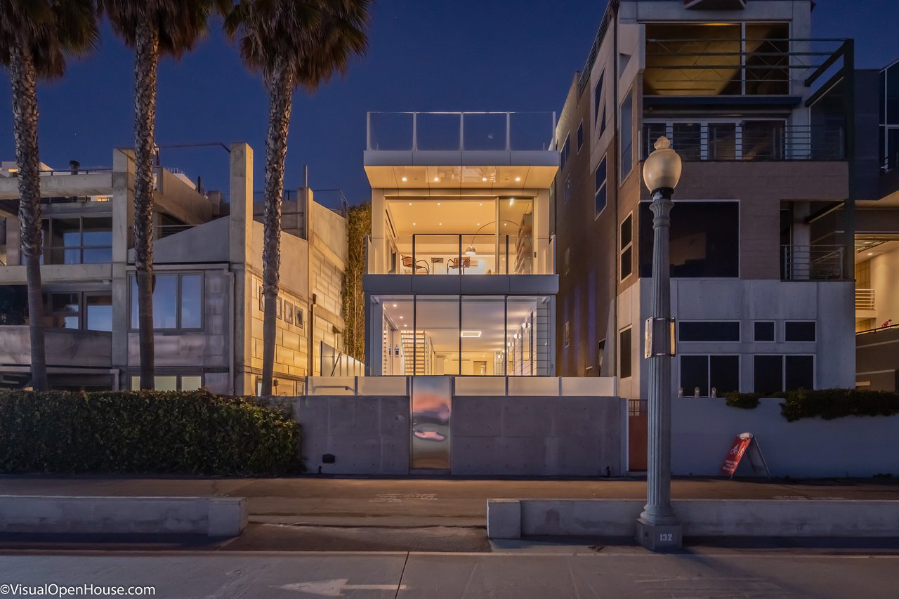 1267 Palisades Beach Road