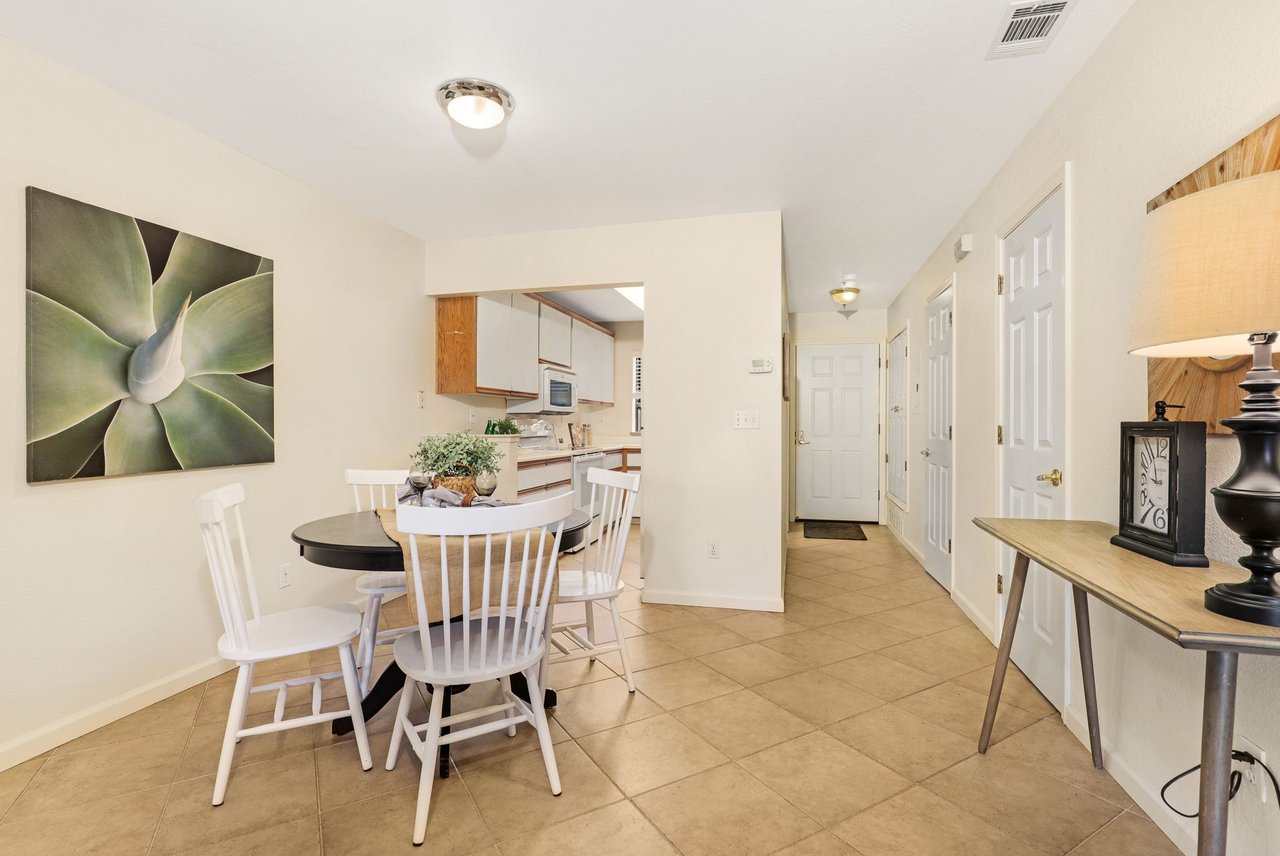 2582 Oak Rd. #217, Walnut Creek