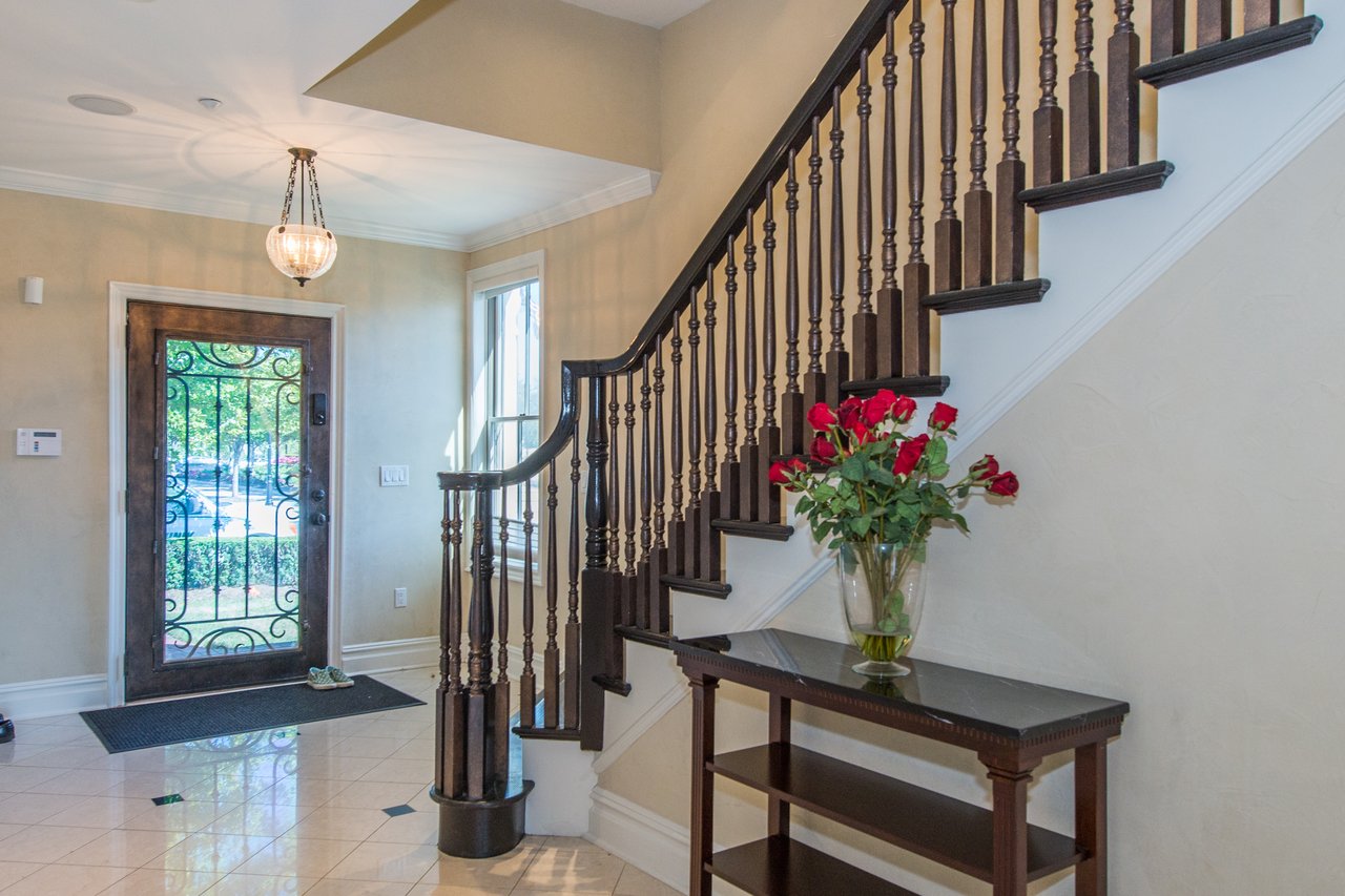 5 Carlyle Ct - The Brownstones at Port Imperial 