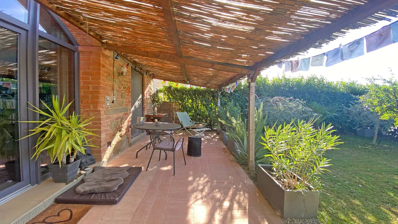 Modern apartment in residential complex near Cortona