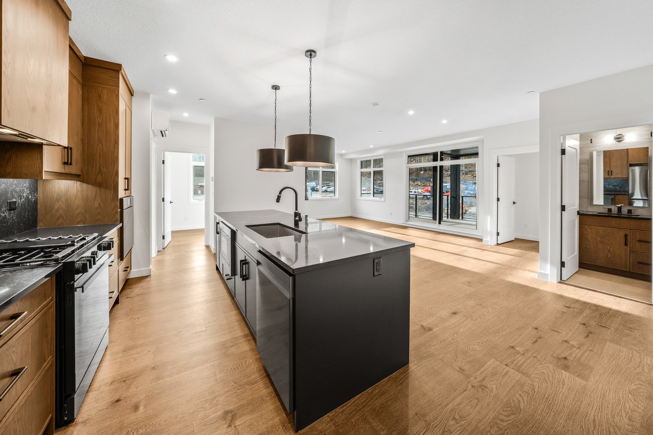 204 - 10 Cascade Ridge
