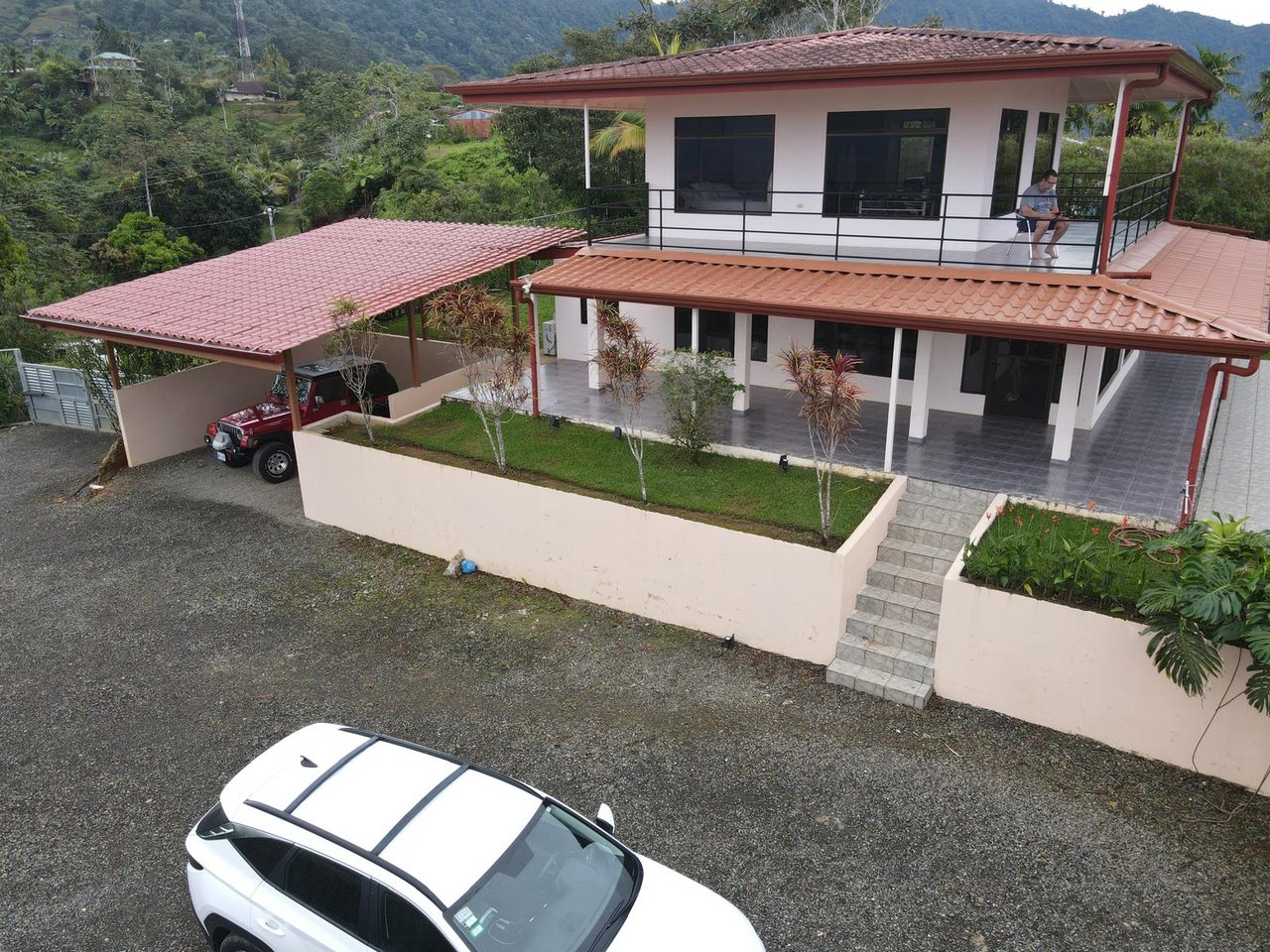 Reduced! Tinamastes Home with Panoramic Ocean and Mountain Views