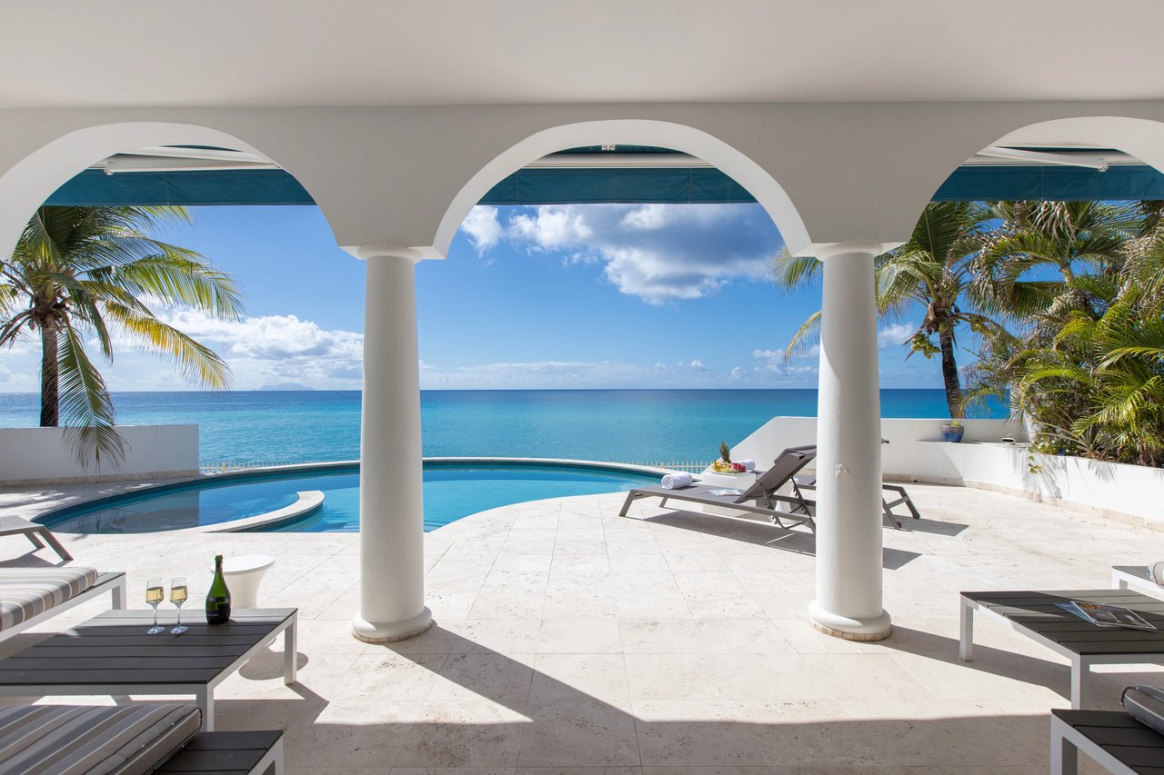 Exceptional Beachfront Villa – Cupecoy