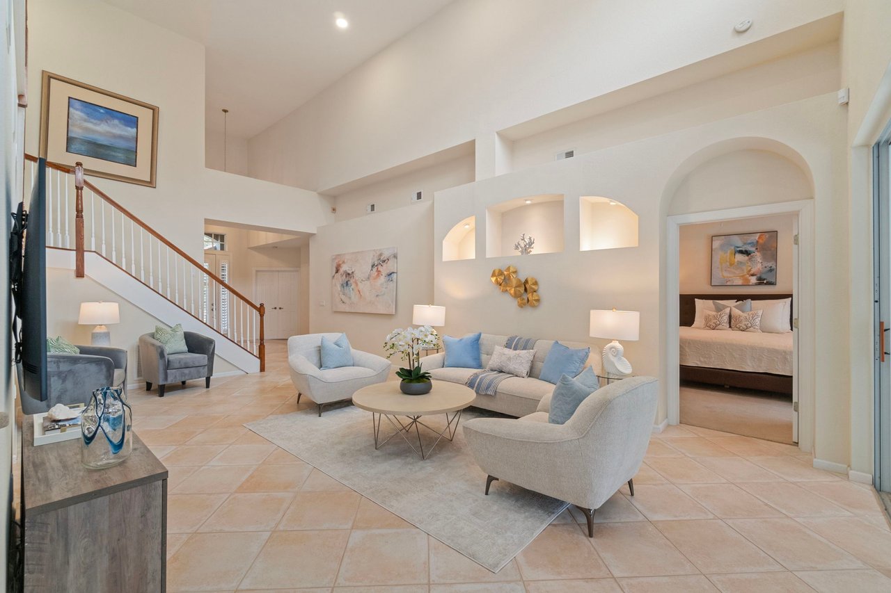 9335 Oak Strand DR