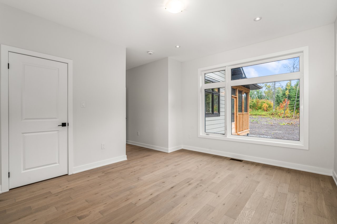 49 - 1053 GREENSVIEW DRIVE