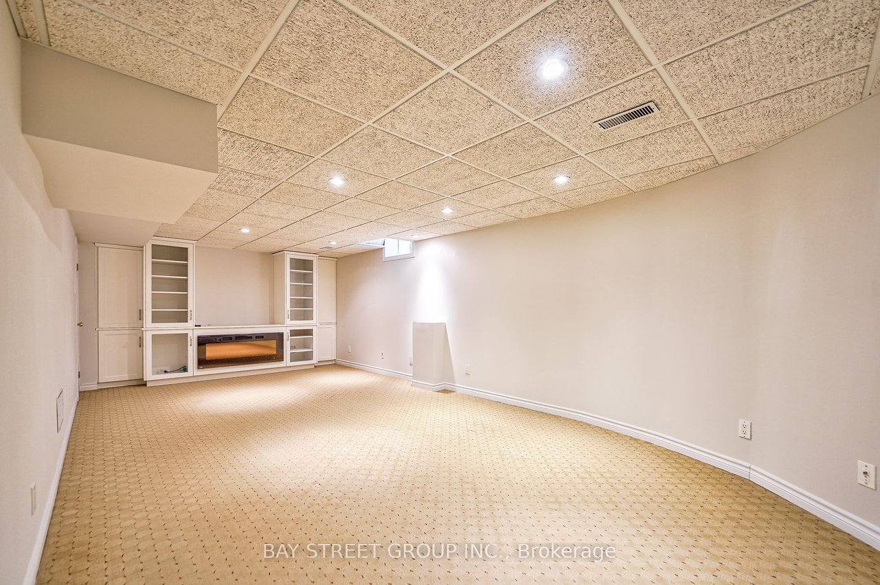 1074 Secretariate Rd, Newmarket
