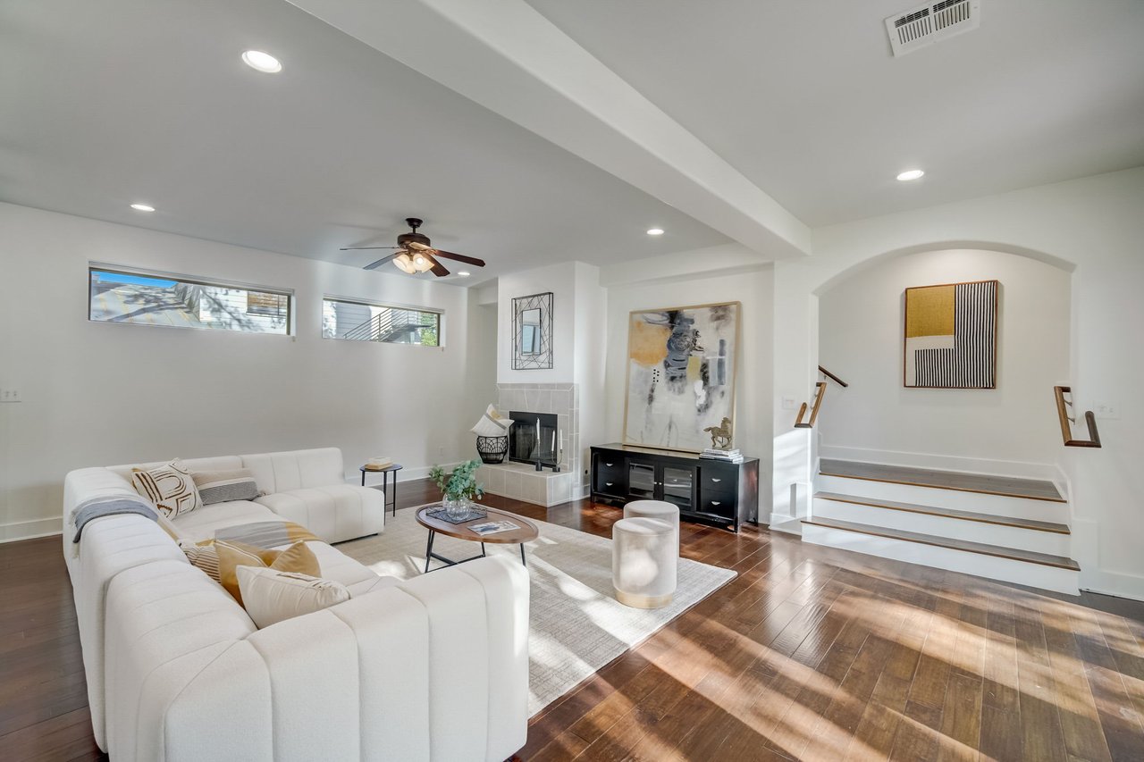 1411 Burford Pl