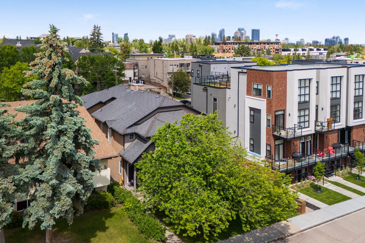 1728 36 Avenue SW Unit: 2