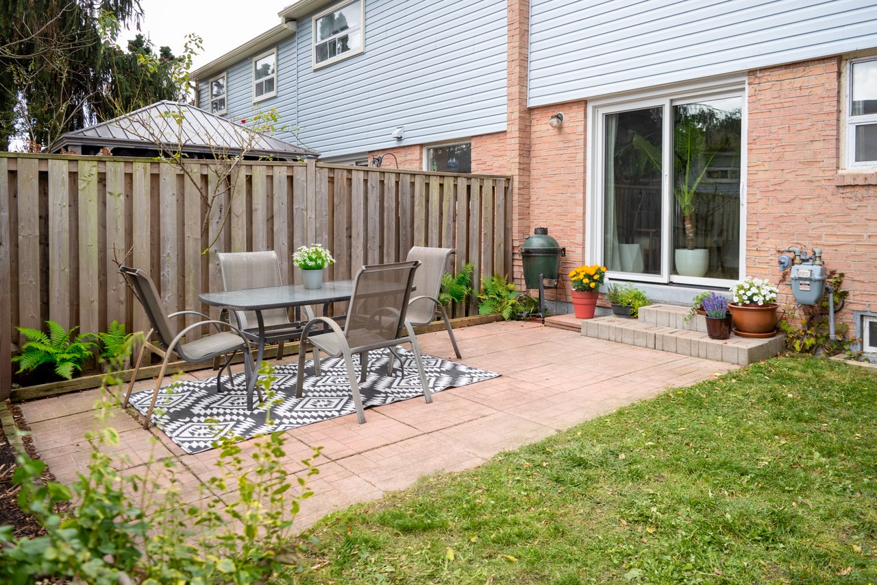 83-1055 Shawnmarr Road, Mississauga