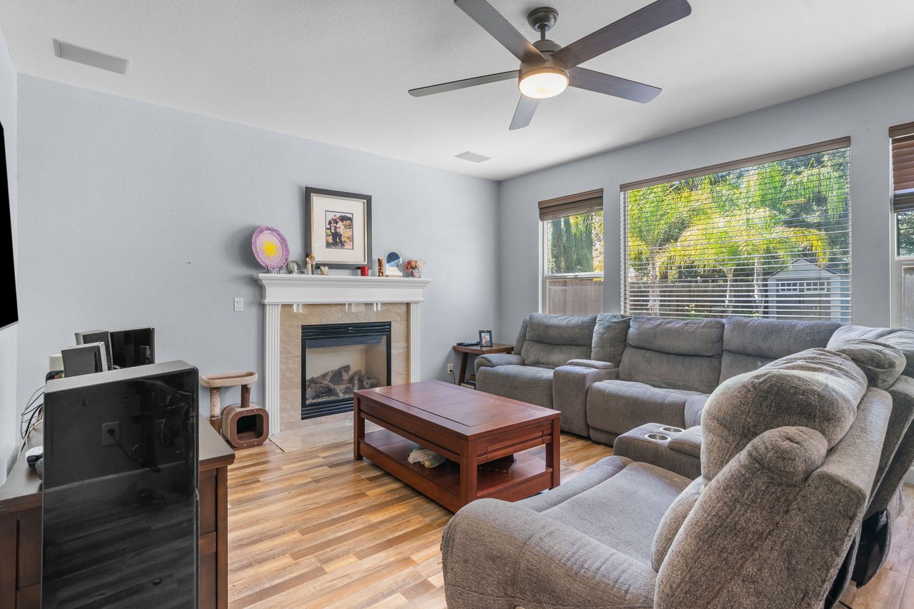 4637 Glenbrook Drive