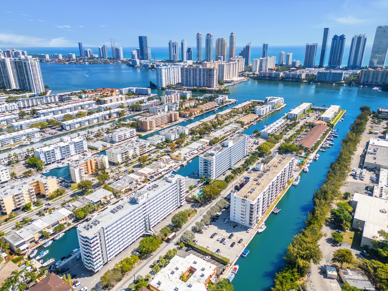 3545 NE 166th St #1004 North Miami Beach